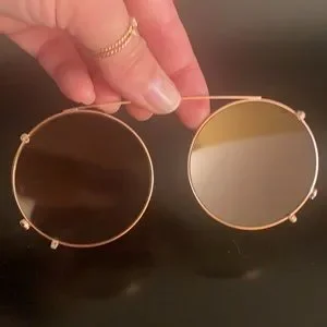 Sunday Somewhere Valentine Round Rose Gold Mirrored Convertible Sunglasses Sunday Somewhere | Accessories | Sunday Somewhere Valentine  main image 3